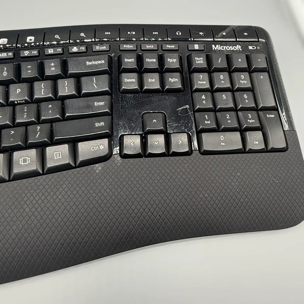 Microsoft Wireless Comfort Keyboard 5050 Ergonomic Black No‎ Mouse/Dongle